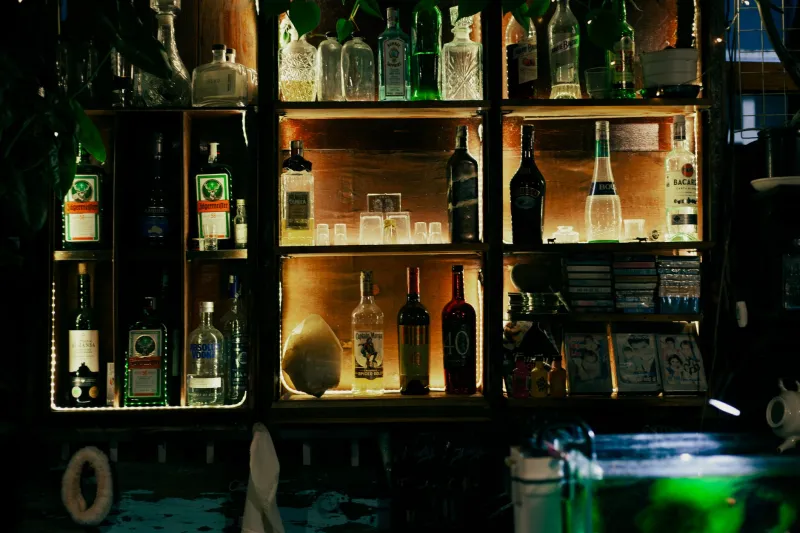 Building Your Rolling Bar: The Smart Way to Stock Spirits That Sell Themselves